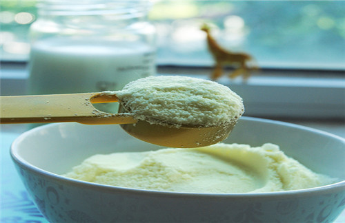 驼奶厂家介绍驼奶和羊奶的区别