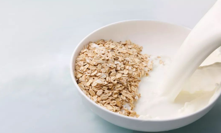 驼奶厂家介绍驼奶粉的食用及注意方式